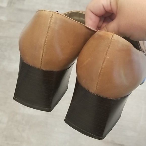 💕SAKS FIFTH AVENUE💕 Penny Loafer Leather Heels - Picture 9 of 13